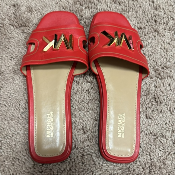 Michael Kors slides Size 6 in adorable red color π - Picture 12 of 12